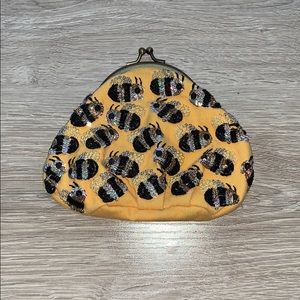 🌟3 for $10🌟 Bumble bee sequins coin bag